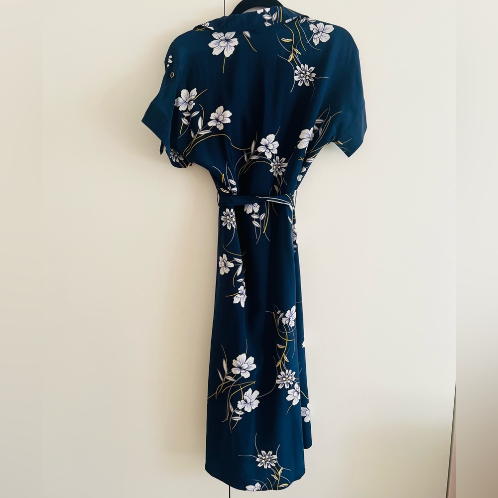 Yumi Kim blue floral button front midi shirtdress size M - Picture 3 of 12